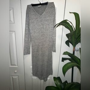 enough about me... Gray V-Neck Long Sleeve Dress